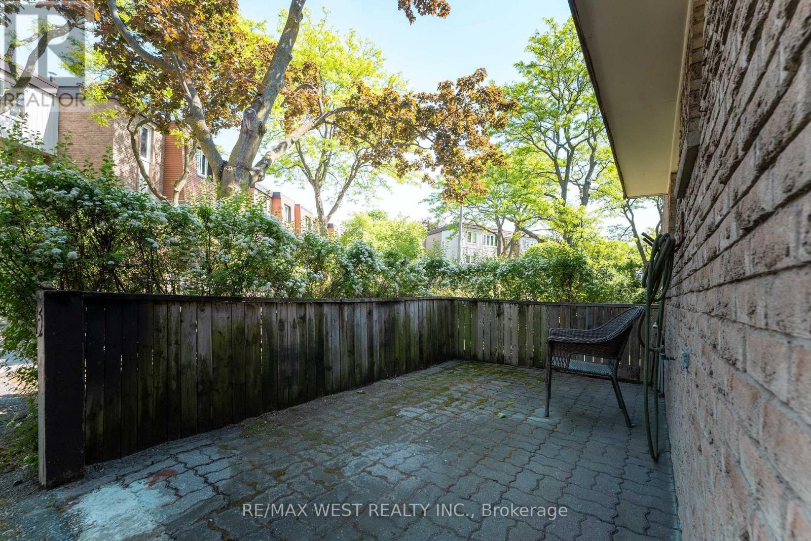 H55 - 55 Guildcrest Drive, Toronto, Ontario M1E 1E2 - Photo 38 - E13418446