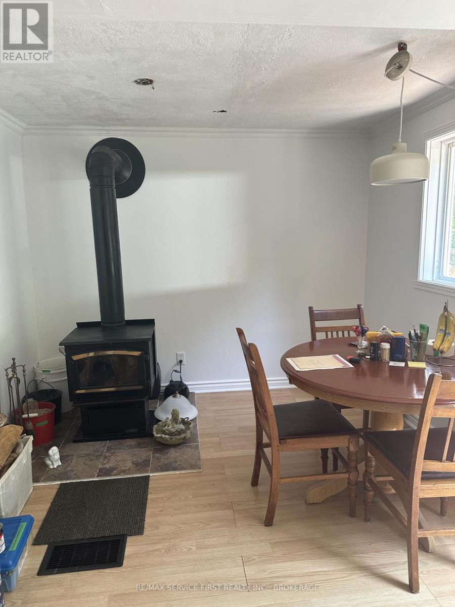 67 Osborne Street, Gananoque, Ontario  K7G 2N4 - Photo 8 - X13481954