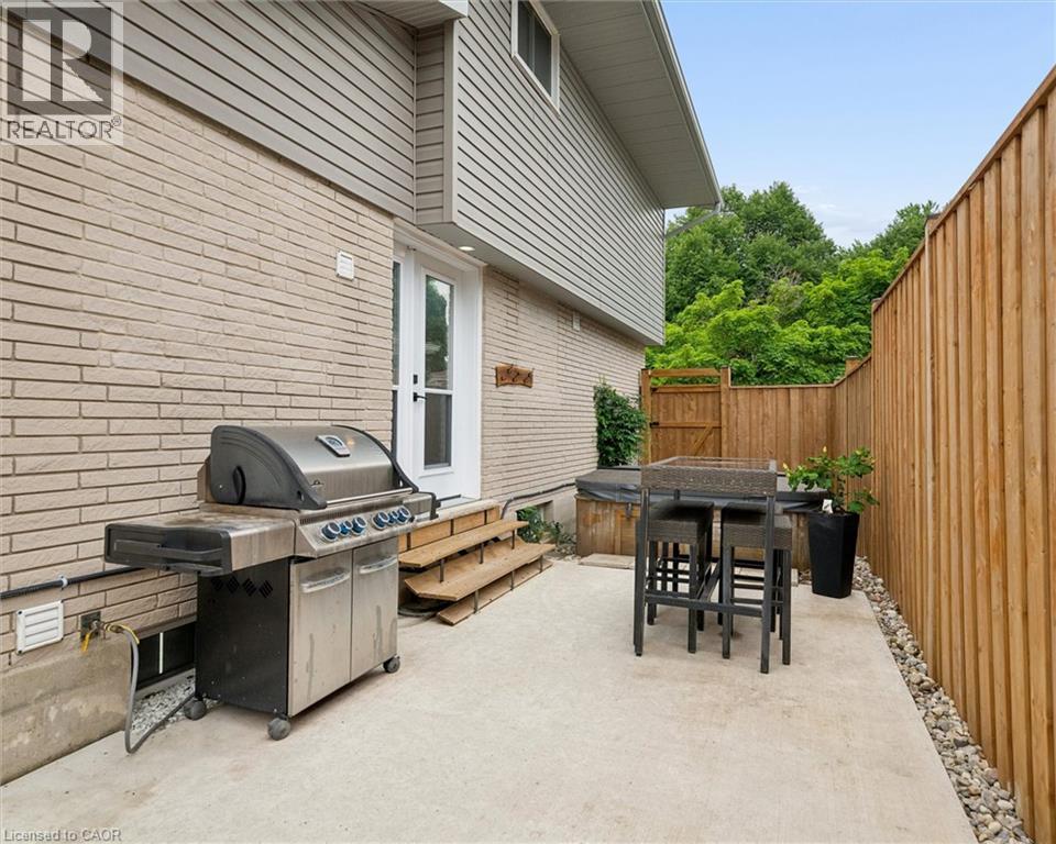 257 Laurentian Drive, Kitchener, Ontario  N2E 2G5 - Photo 38 - 40845315
