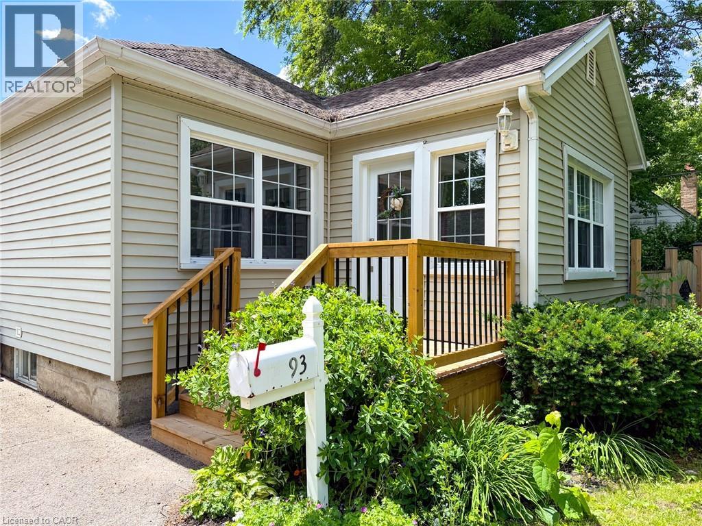93 Barnes Avenue, Brantford, Ontario  N3R 4Y9 - Photo 2 - 40841258