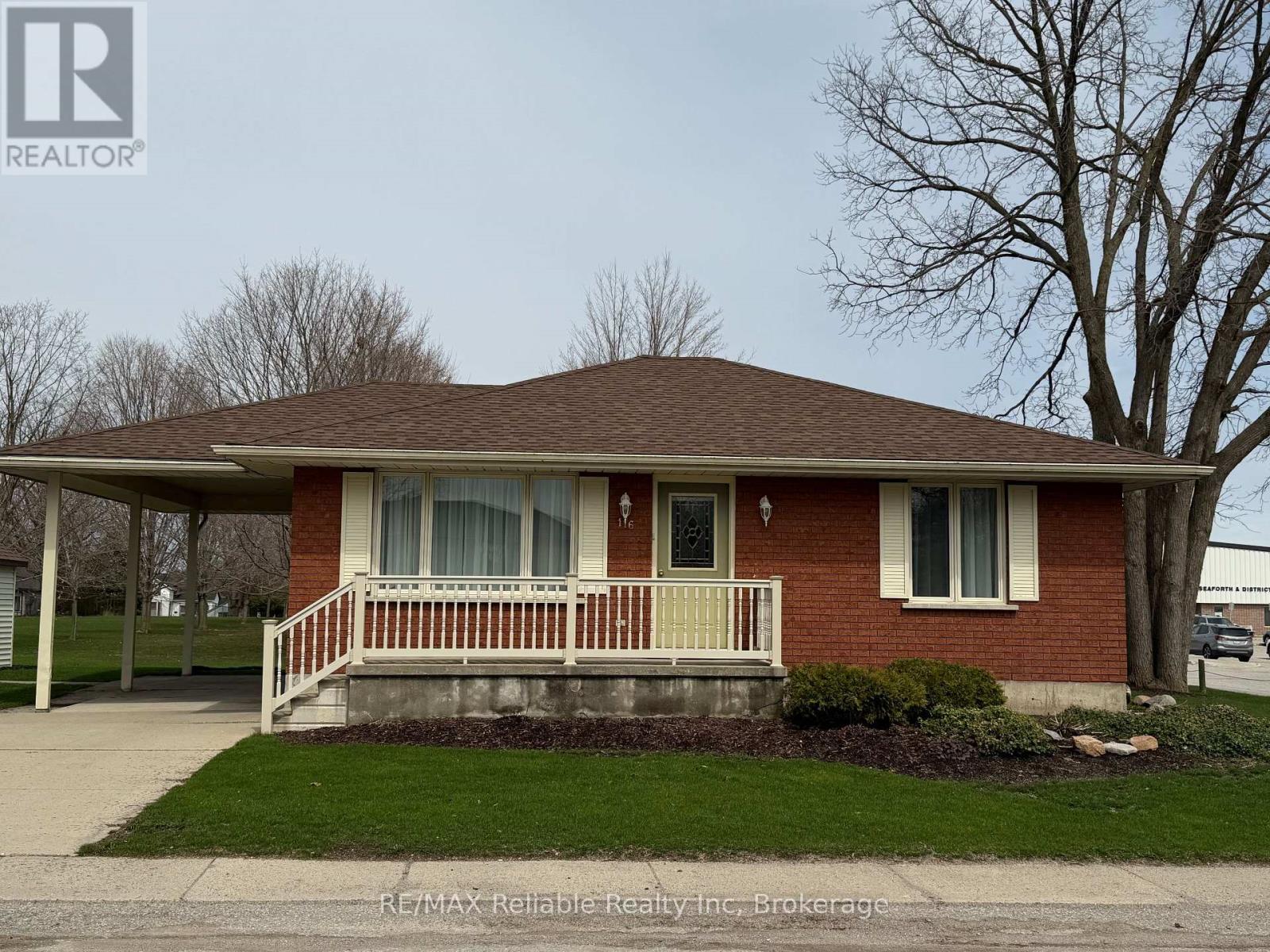 116 Duke Street, Huron East, Ontario  N0K 1W0 - Photo 2 - X13000888