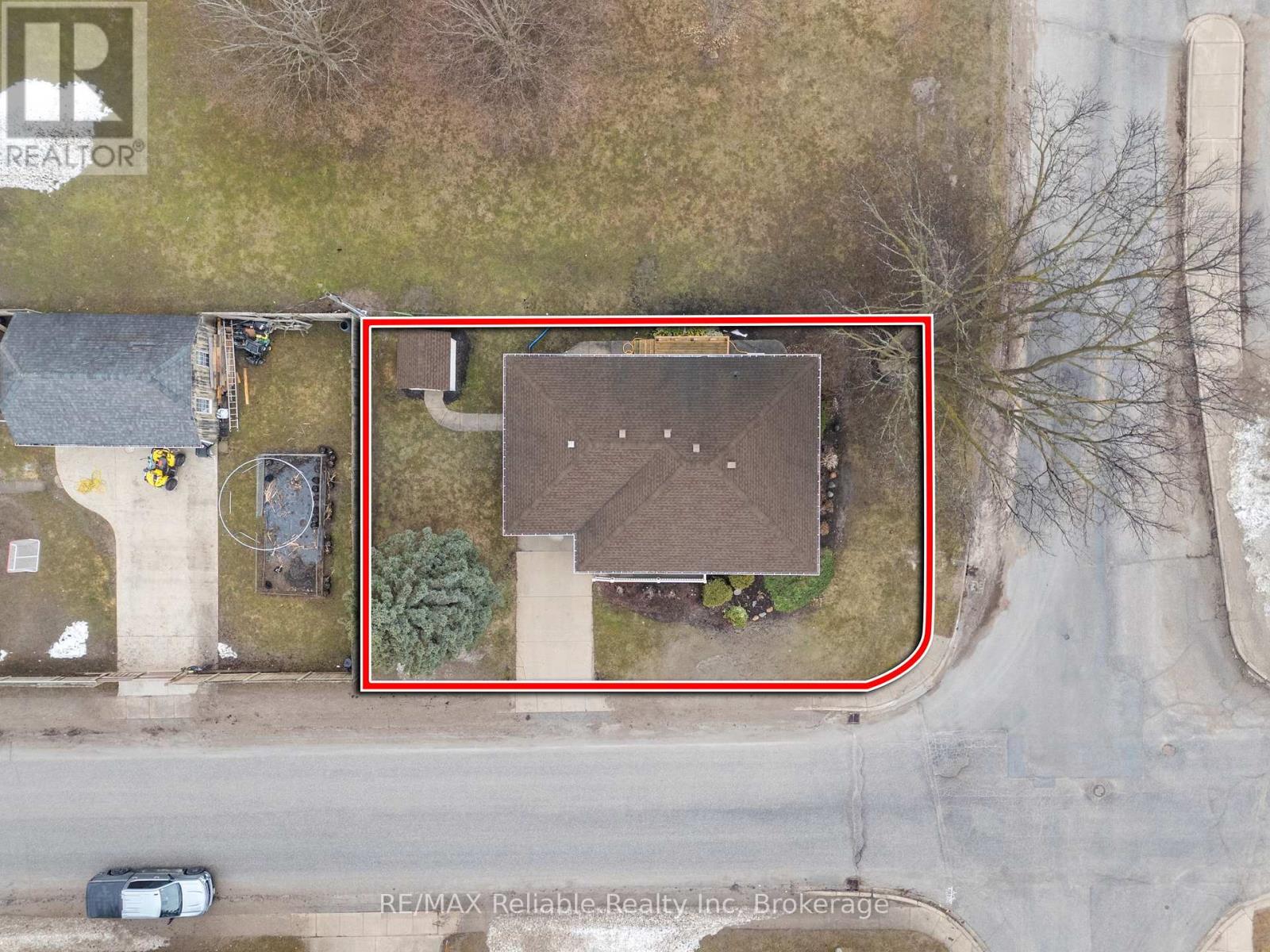 116 Duke Street, Huron East, Ontario  N0K 1W0 - Photo 4 - X13000888
