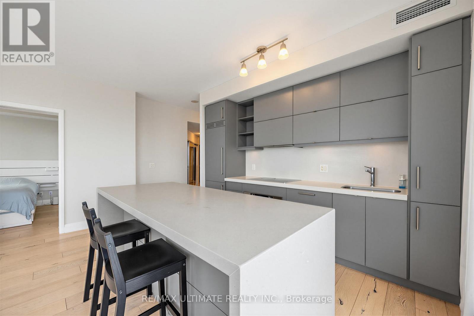 4204 - 1080 Bay Street, Toronto, Ontario  M5S 0A5 - Photo 6 - C13525582