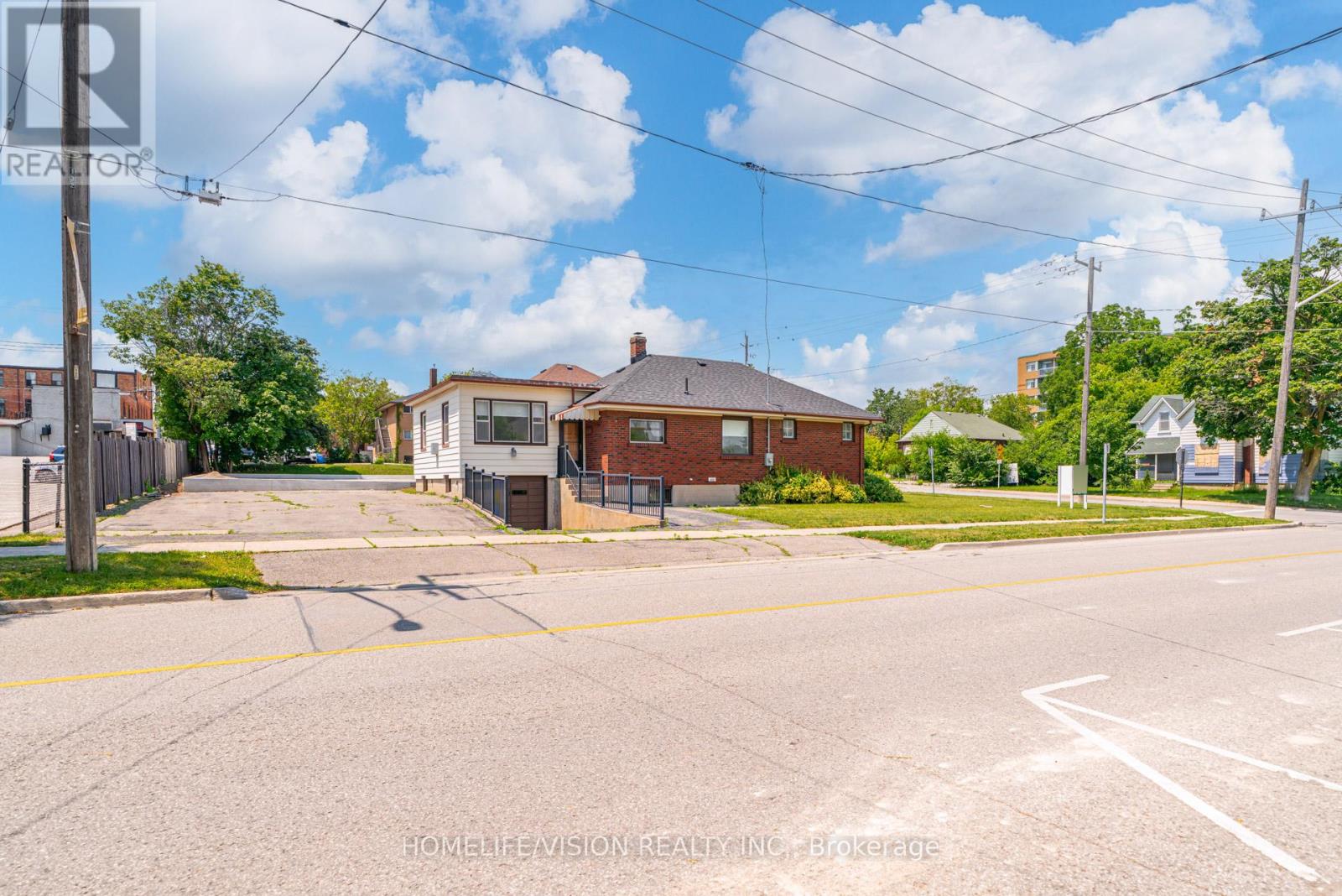 133 Mary Street E, Whitby, Ontario  L1N 2P3 - Photo 45 - E12972862