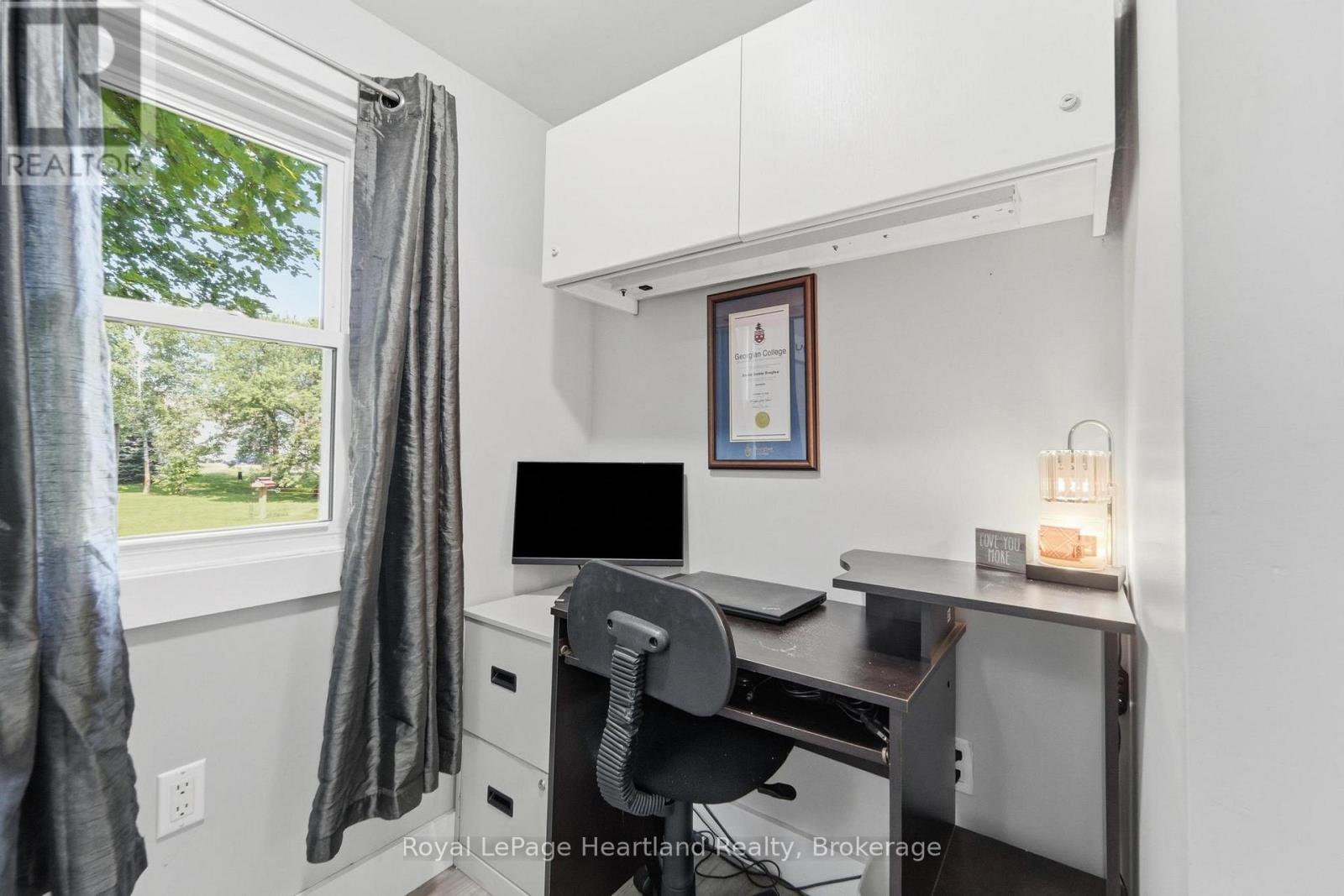 20 William Street S, Central Huron, Ontario  N0M 1L0 - Photo 17 - X13526052