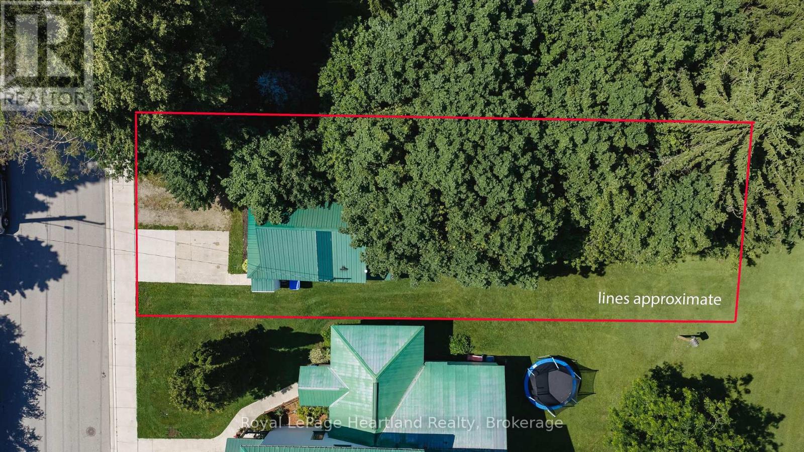 20 William Street S, Central Huron, Ontario  N0M 1L0 - Photo 2 - X13526052