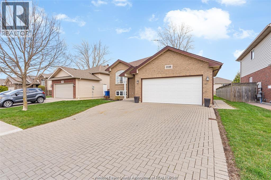 1128 Frederica Avenue, Windsor, Ontario N8P 1V9 - Photo 2 - 26016061
