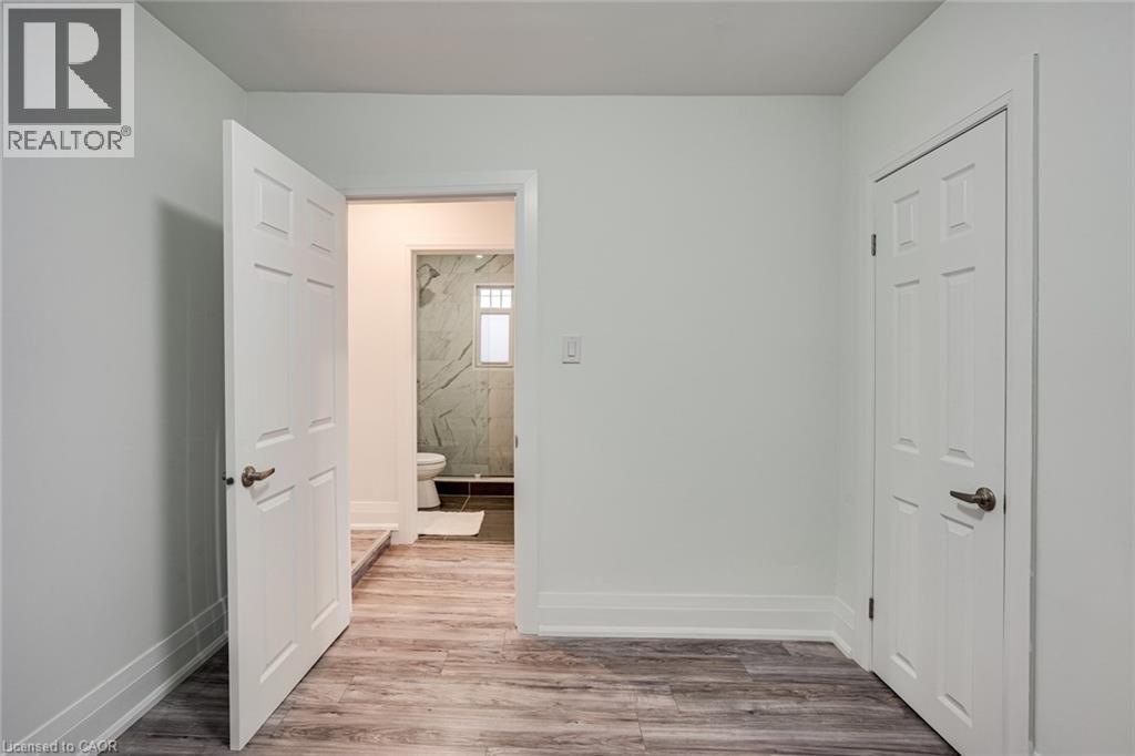 24 Vansitmart Avenue, Hamilton, Ontario  L8H 3A3 - Photo 10 - 40844957