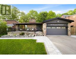 122 CASSANDRA BOULEVARD, Toronto, Ontario