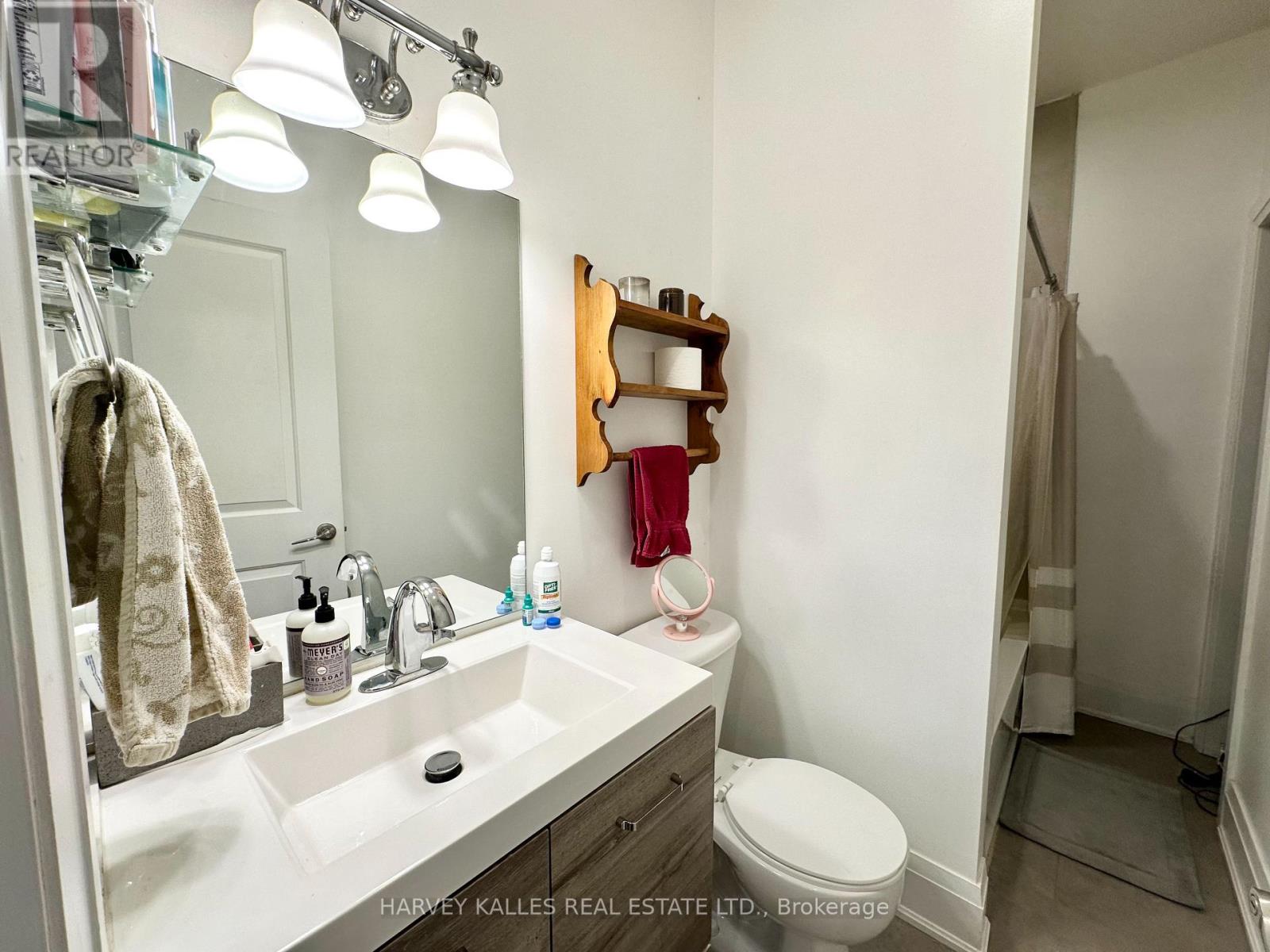 2 - 543 Palmerston Boulevard, Toronto, Ontario  M6G 2P4 - Photo 11 - C13525832