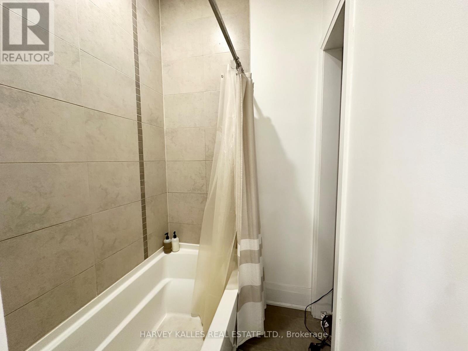 2 - 543 Palmerston Boulevard, Toronto, Ontario  M6G 2P4 - Photo 12 - C13525832