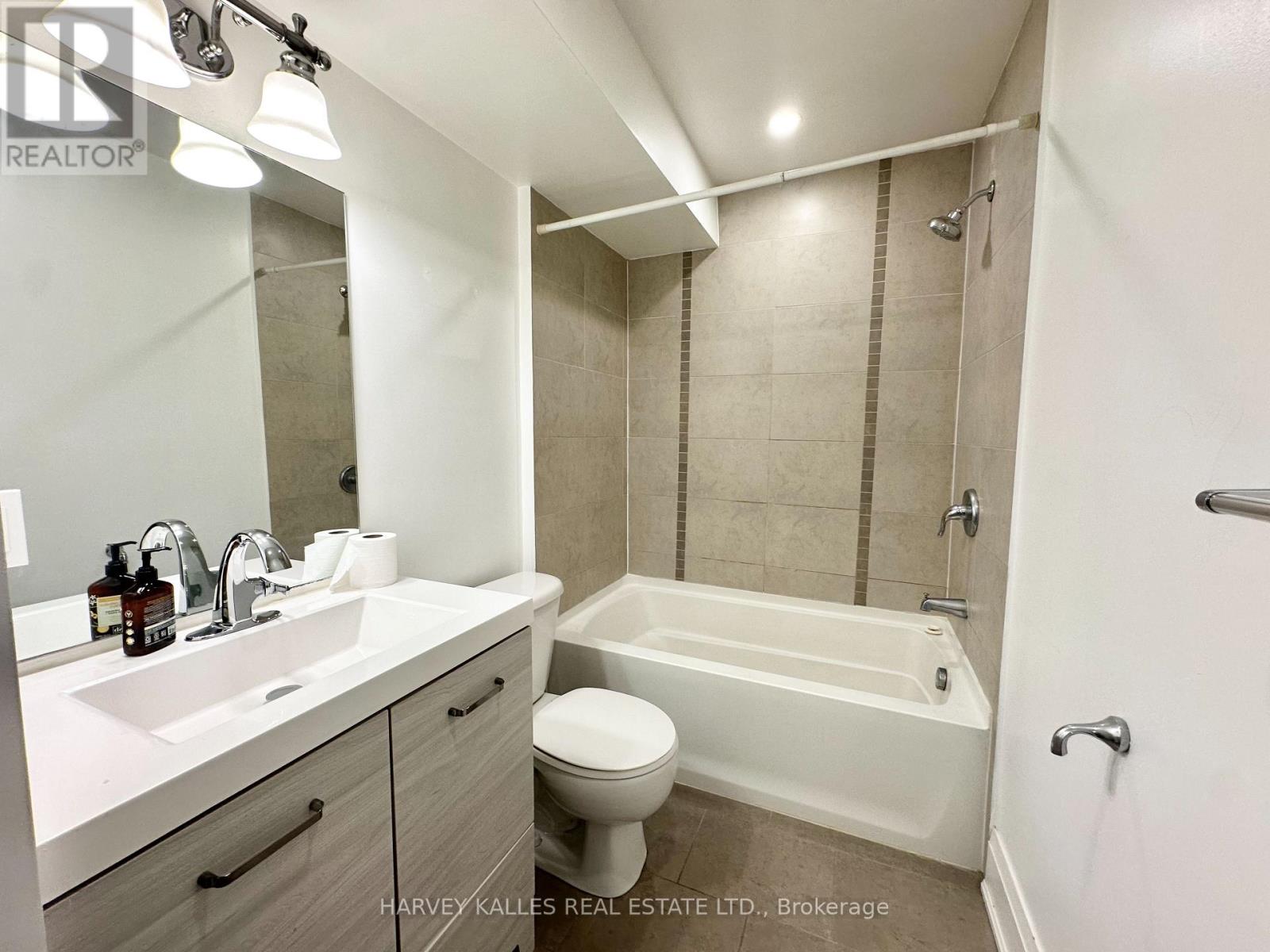 2 - 543 Palmerston Boulevard, Toronto, Ontario  M6G 2P4 - Photo 16 - C13525832