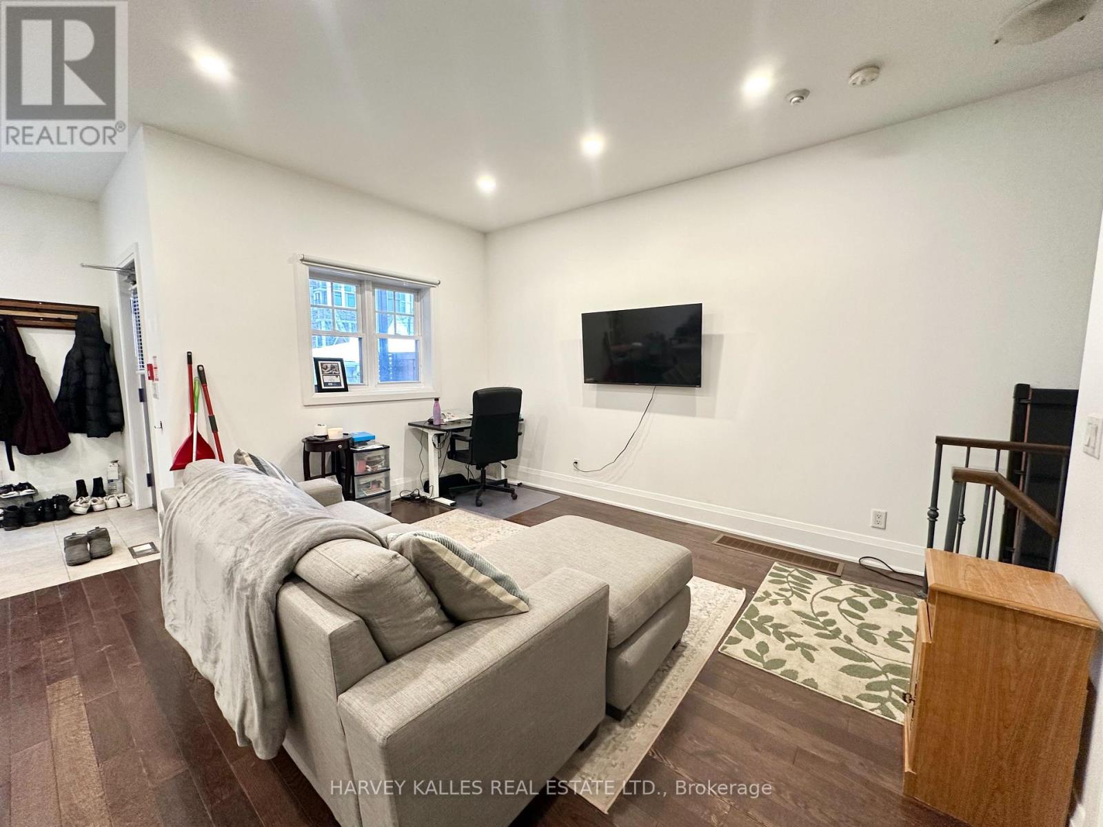 2 - 543 Palmerston Boulevard, Toronto, Ontario  M6G 2P4 - Photo 3 - C13525832