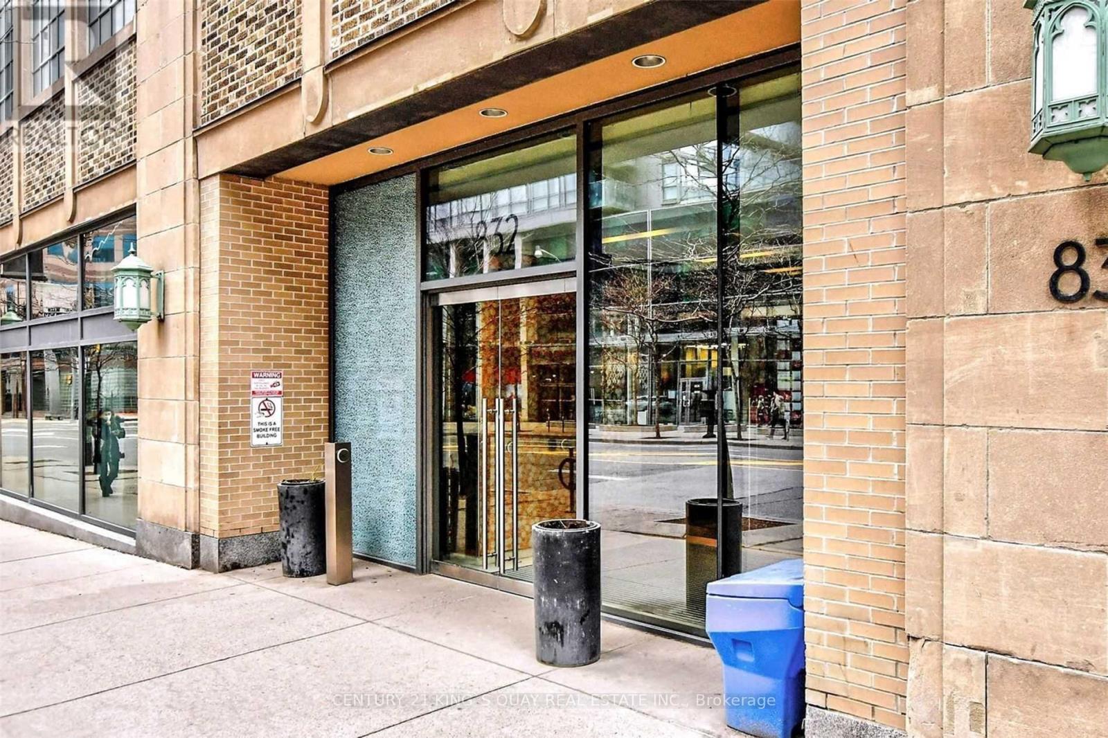 2809 - 832 Bay Street, Toronto, Ontario  M5S 1Z6 - Photo 2 - C13525866