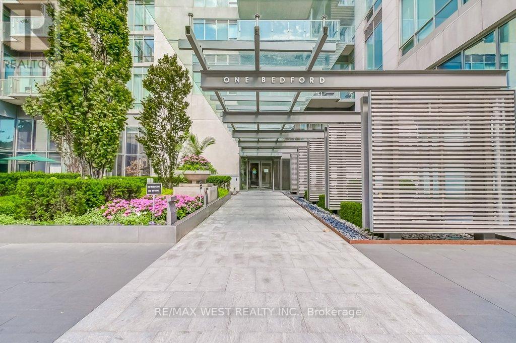 818 - 1 Bedford Road, Toronto, Ontario  M5R 2J7 - Photo 1 - C13525924