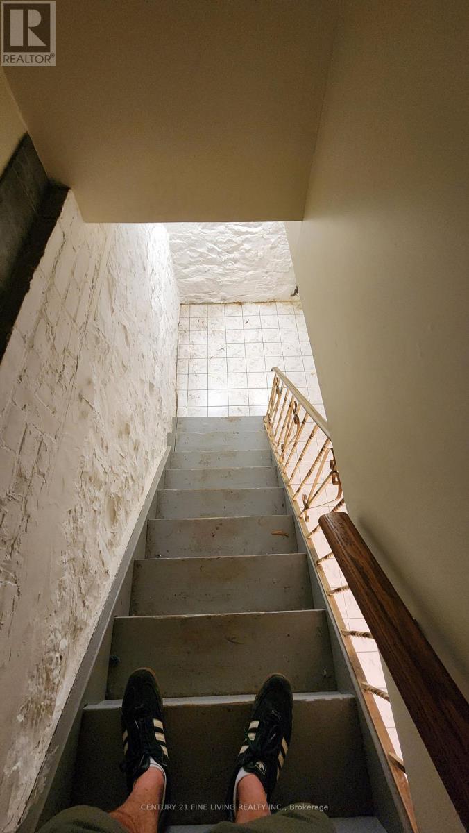 Main - 1155 Dundas Street W, Toronto, Ontario  M6J 1X3 - Photo 12 - C13525980