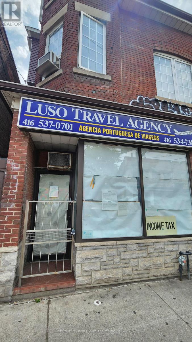 Main - 1155 Dundas Street W, Toronto, Ontario  M6J 1X3 - Photo 3 - C13525980