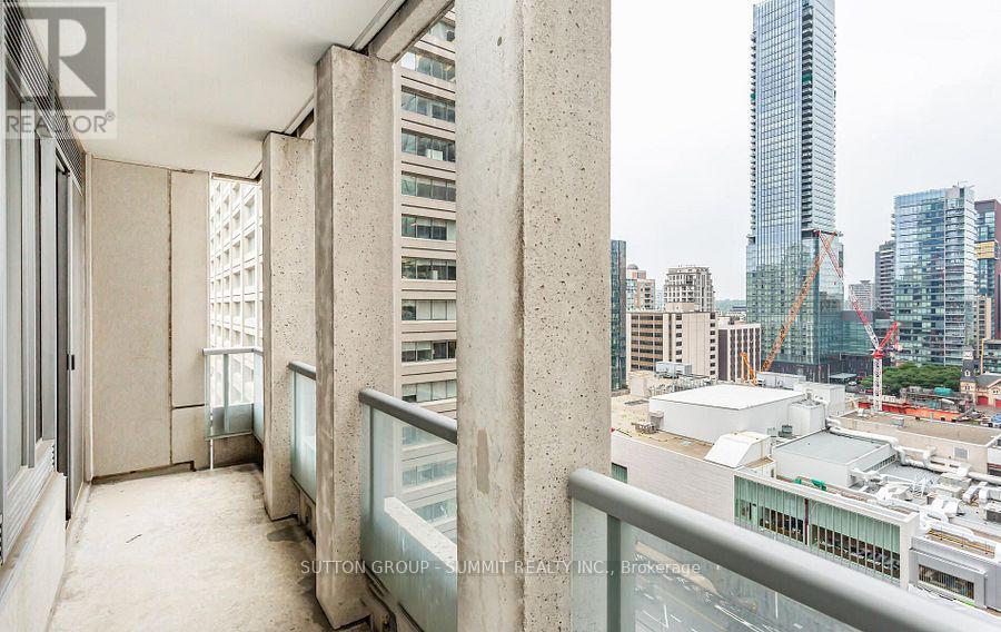 1402 - 35 Balmuto Street, Toronto, Ontario  M4Y 0A3 - Photo 17 - C13526034