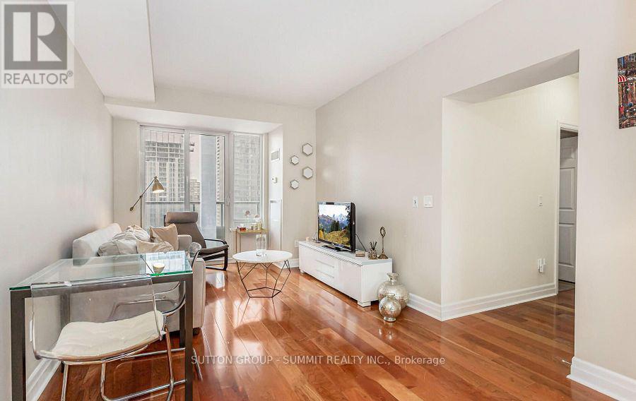 1402 - 35 Balmuto Street, Toronto, Ontario  M4Y 0A3 - Photo 4 - C13526034