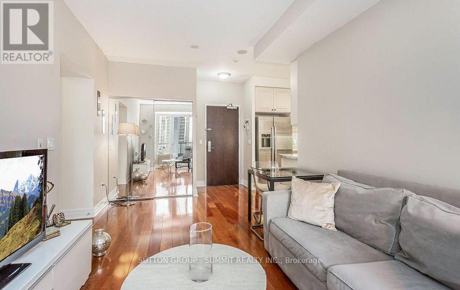 1402 - 35 Balmuto Street, Toronto, Ontario  M4Y 0A3 - Photo 7 - C13526034