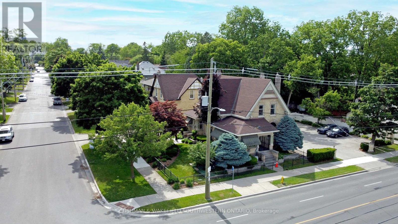 602 DUFFERIN AVENUE, London East, Ontario