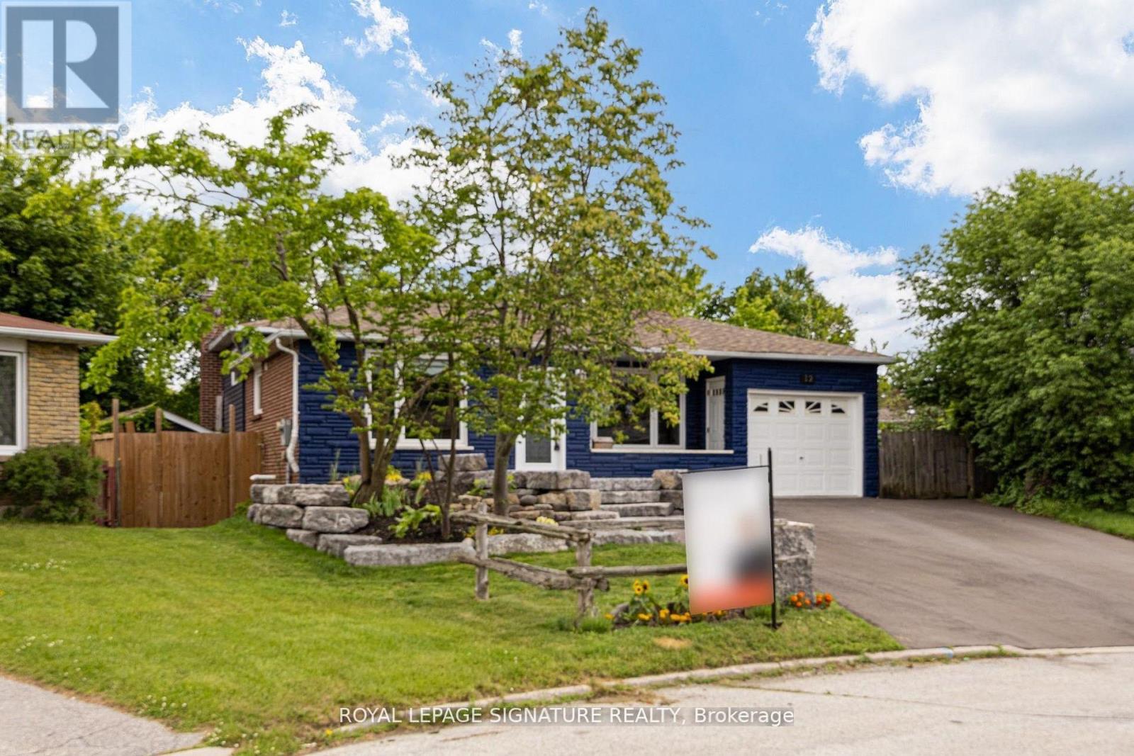 12 Kinnison Court, Ajax, Ontario  L1S 1K5 - Photo 2 - E13525834