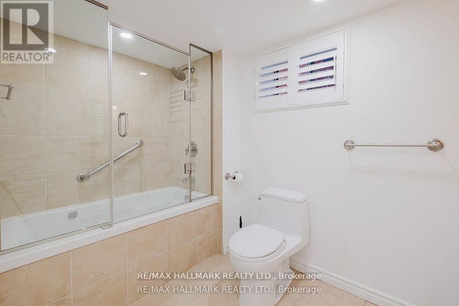 18 Glen Stewart Avenue, Toronto, Ontario  M4E 1P7 - Photo 19 - E13525876