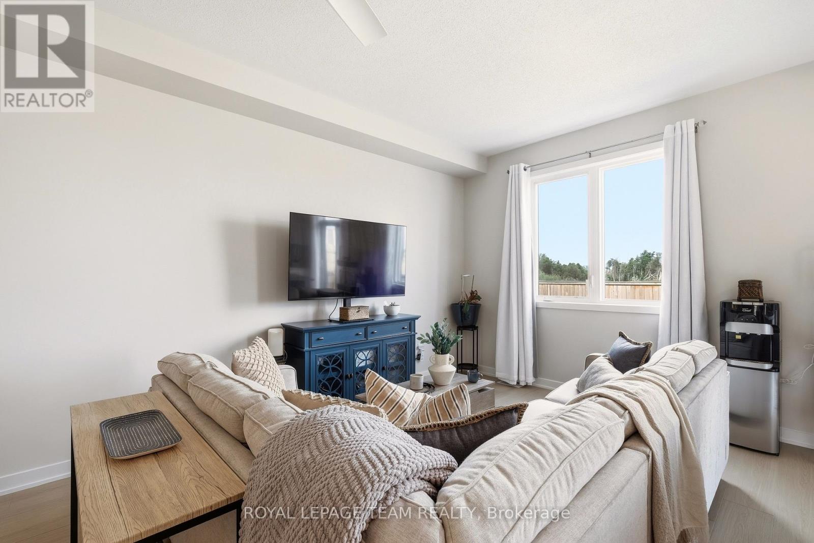 184 Robert Perry Street, North Grenville, Ontario  K0G 1J0 - Photo 8 - X13525944
