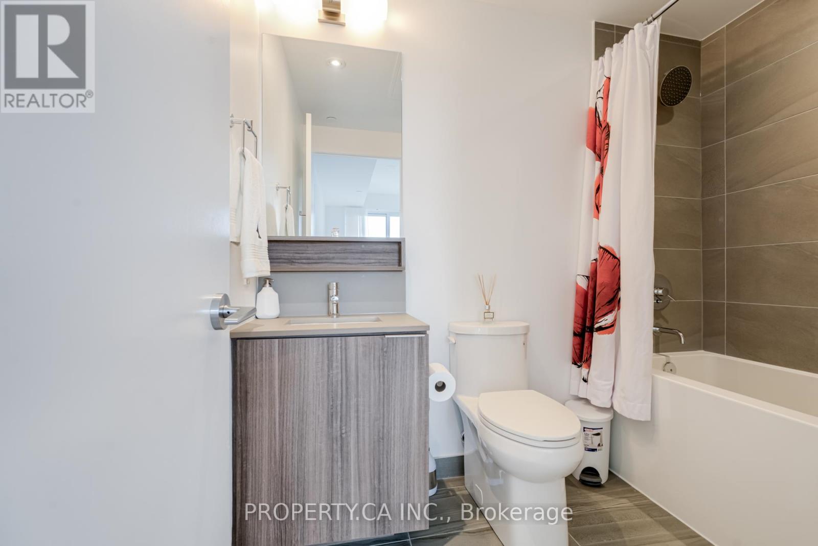 1602 - 898 Portage Parkway, Vaughan, Ontario  L4K 2M7 - Photo 23 - N13525998