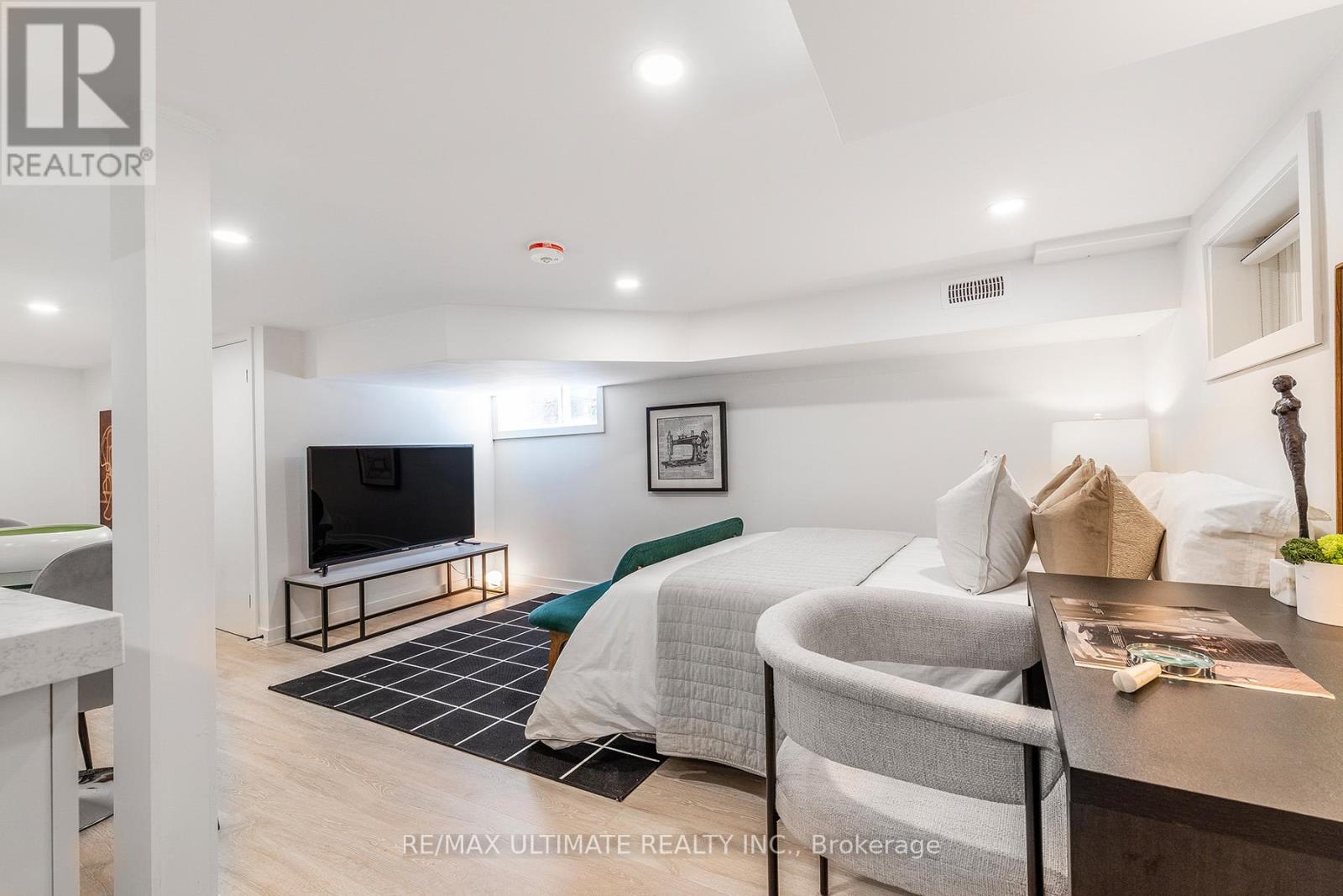 Lower Level - 54 Huntington Avenue, Toronto, Ontario  M1K 4L1 - Photo 3 - E13525584