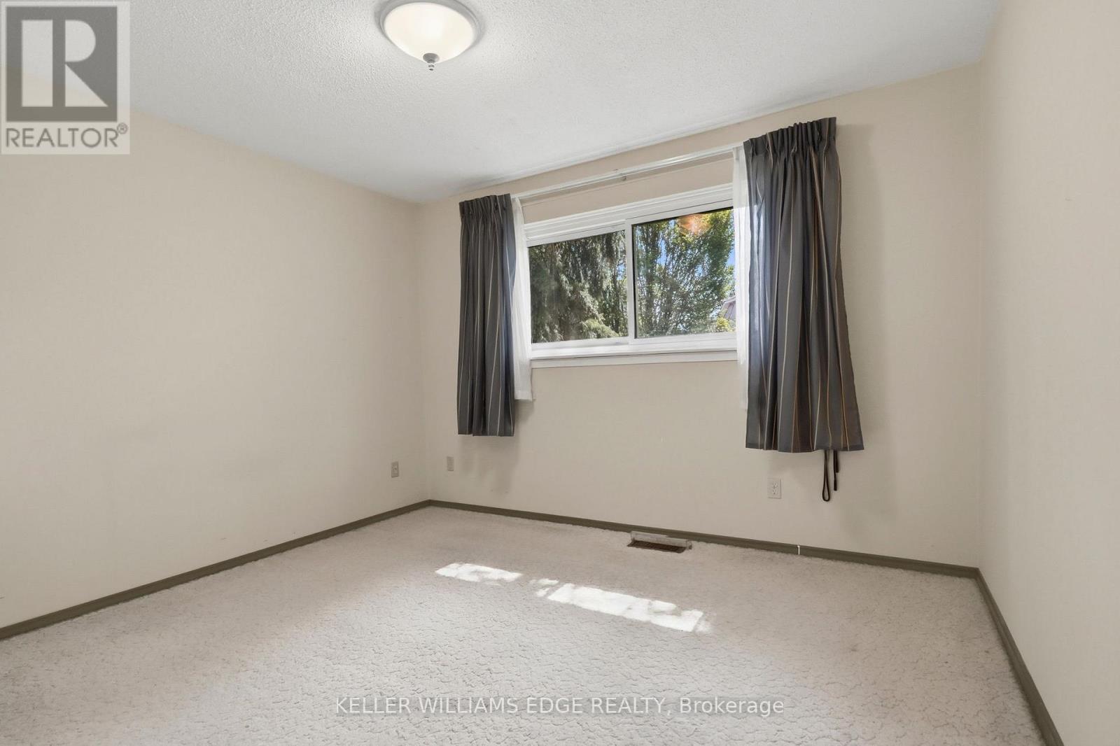 2410 Cavendish Drive, Burlington, Ontario  L7P 3B9 - Photo 15 - W13525714