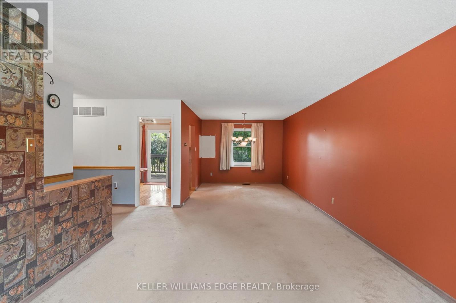 2410 Cavendish Drive, Burlington, Ontario  L7P 3B9 - Photo 5 - W13525714