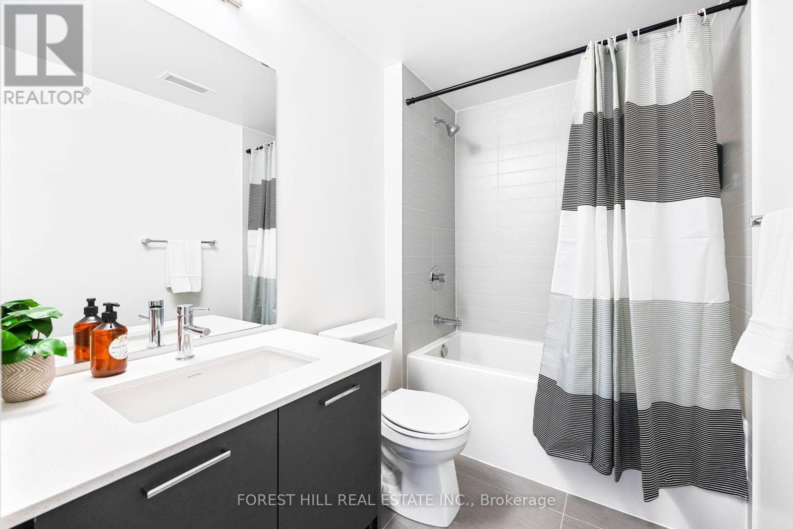 1009 - 2300 St. Clair Avenue W, Toronto, Ontario  M6N 0B3 - Photo 28 - W13525820