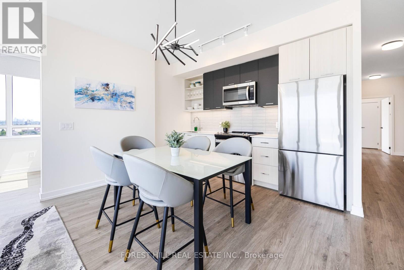 1009 - 2300 St. Clair Avenue W, Toronto, Ontario  M6N 0B3 - Photo 7 - W13525820