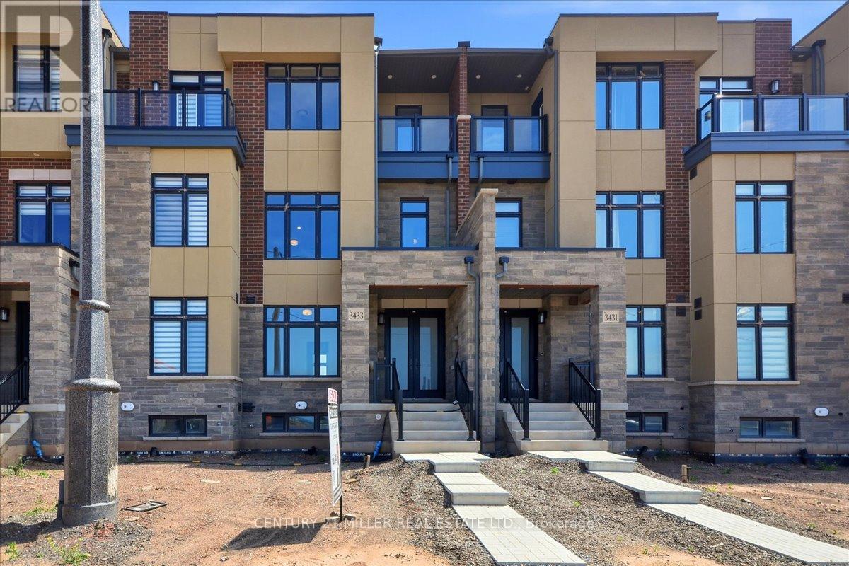 3433 Preserve Drive, Oakville, Ontario  L6M 5S1 - Photo 2 - W13525966