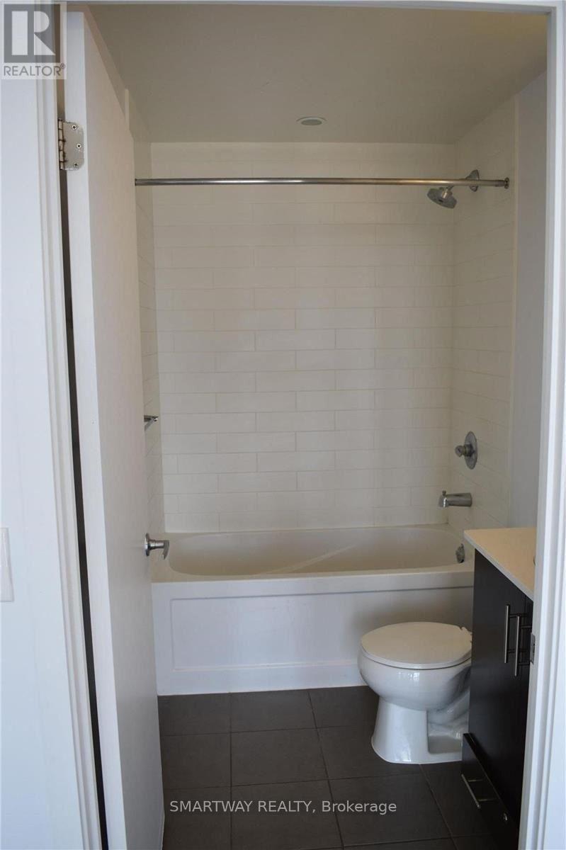 1705 - 365 Prince Of Wales Drive, Mississauga, Ontario  L5B 0G6 - Photo 10 - W13526036