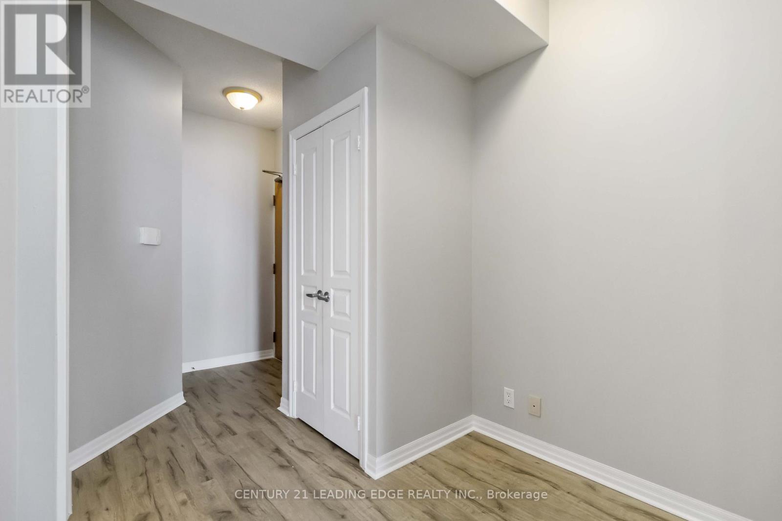 2205 - 3939 Duke Of York Boulevard, Mississauga, Ontario  L5B 4N2 - Photo 21 - W13526046