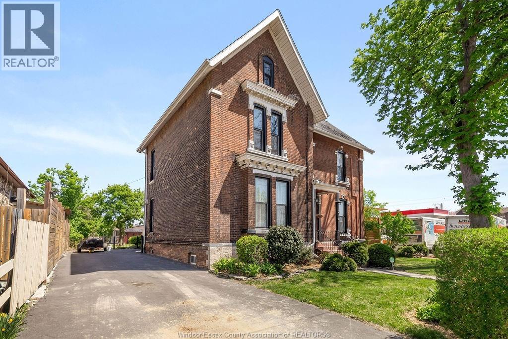274 Crawford Avenue, Windsor, Ontario  N9A 5C2 - Photo 2 - 26016068
