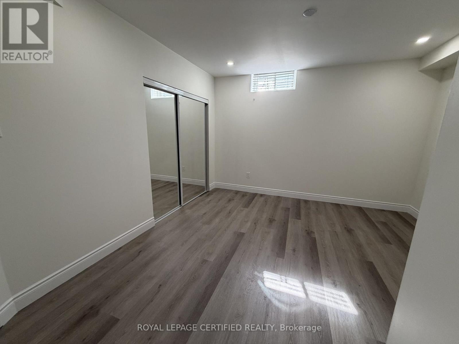 Bsmt - 61 Eagleglen Way, Hamilton, Ontario  L9B 0C5 - Photo 21 - X13525732