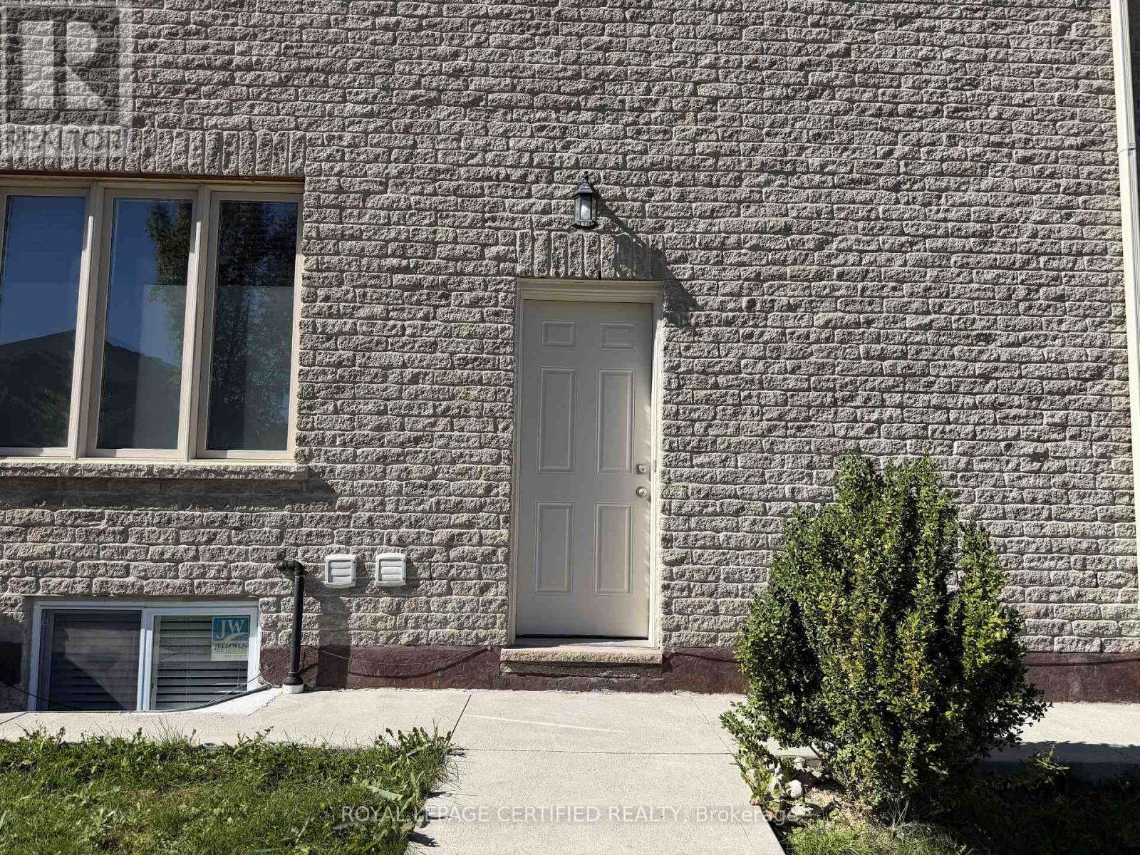 Bsmt - 61 Eagleglen Way, Hamilton, Ontario  L9B 0C5 - Photo 6 - X13525732