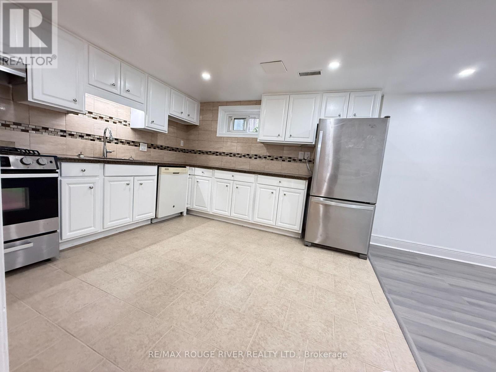 Basement - 283 East 45th Street, Hamilton, Ontario  L8T 3K7 - Photo 5 - X13525808