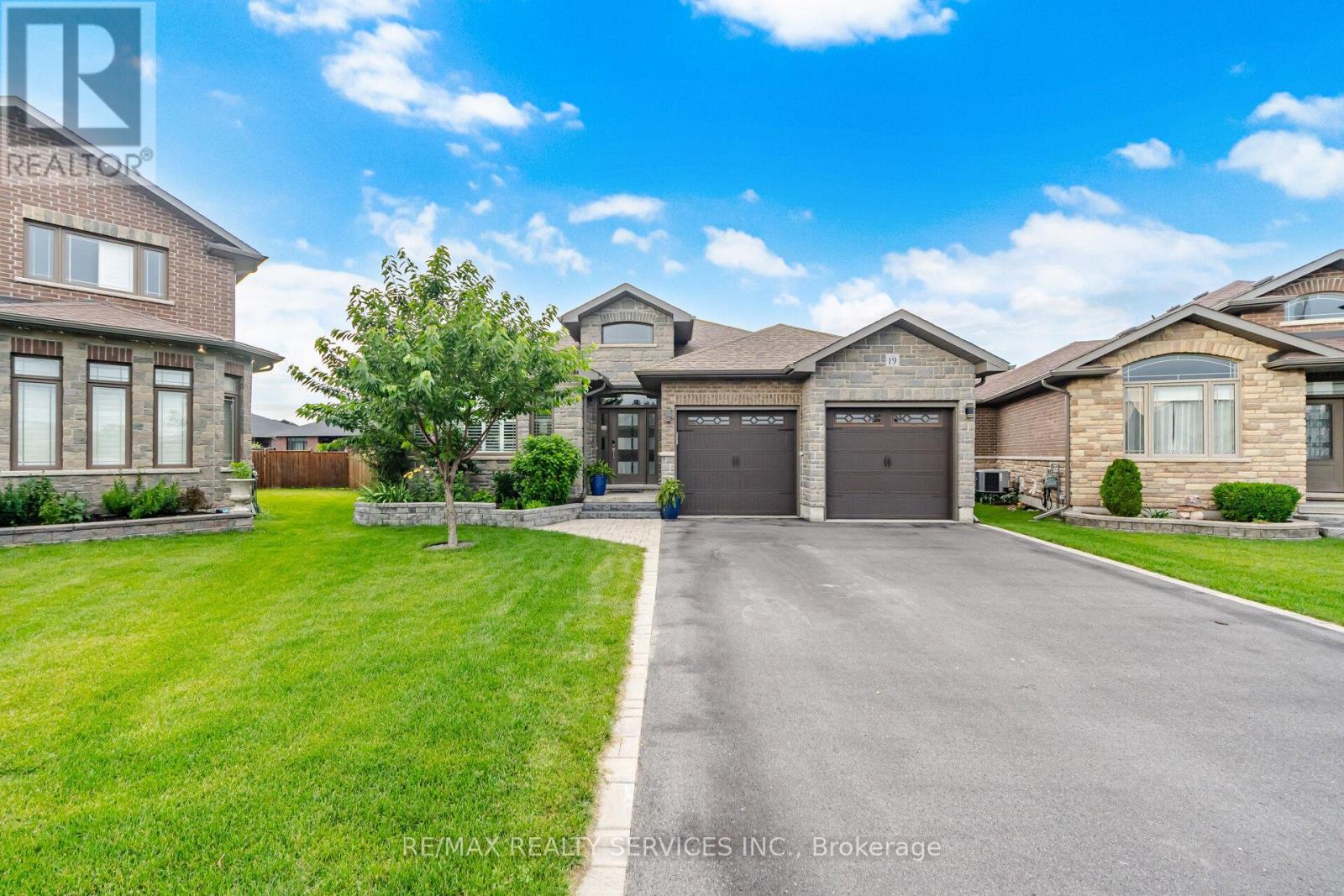 19 Charleston Court, Belleville, Ontario  K8N 0H1 - Photo 3 - X13525934