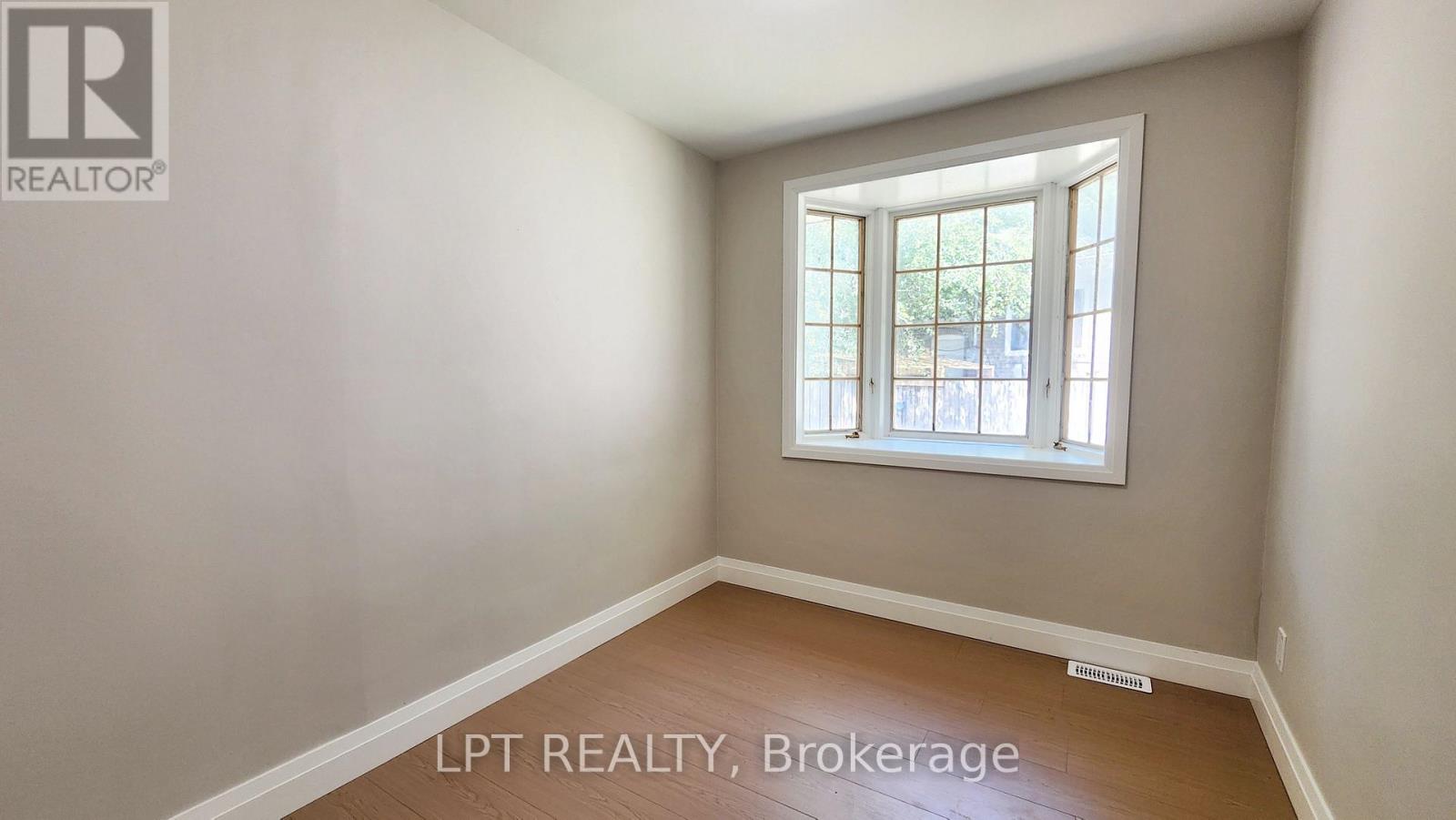 43 Newbury Drive, Newmarket, Ontario  L3Y 4P9 - Photo 8 - N13525108