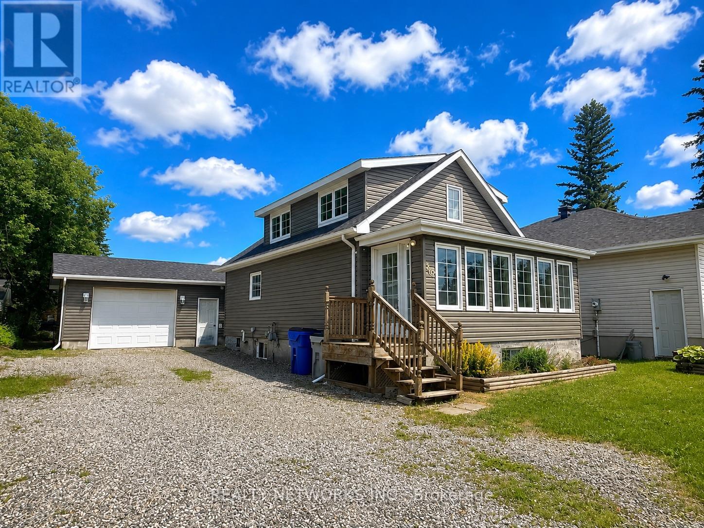 302 Young Street, Timmins, Ontario  P0N 1C0 - Photo 1 - T13526226