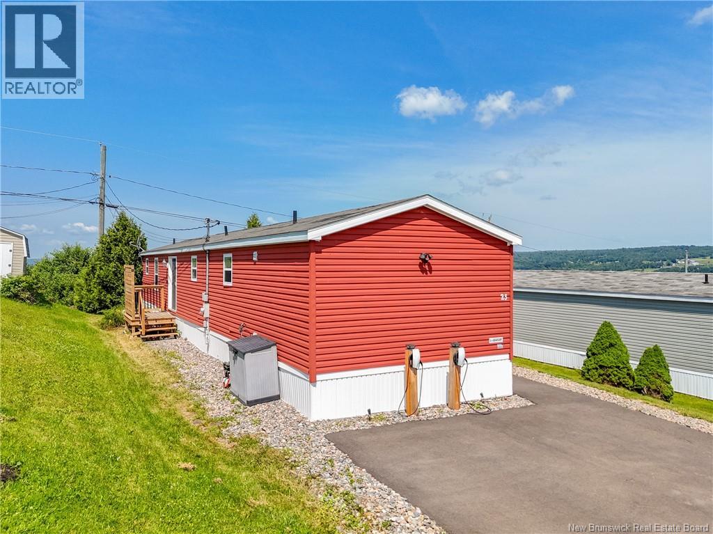 23 Barrington Road, Fredericton, New Brunswick E3C 0A5 - Photo 4 - NB143123