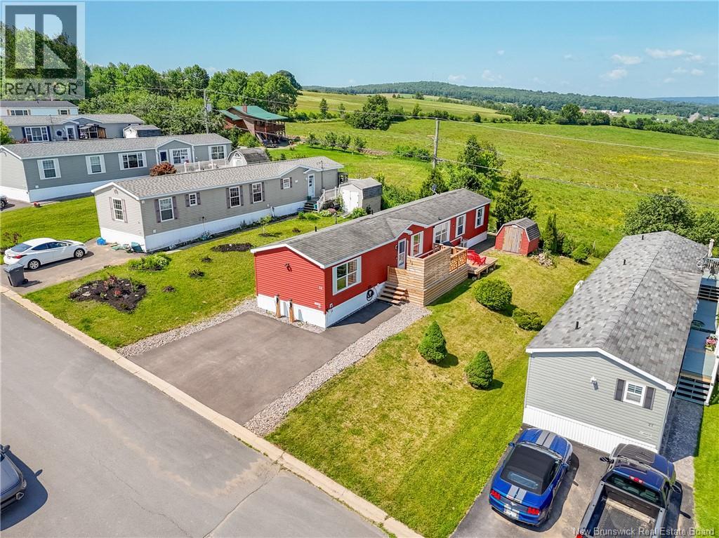 23 Barrington Road, Fredericton, New Brunswick E3C 0A5 - Photo 7 - NB143123