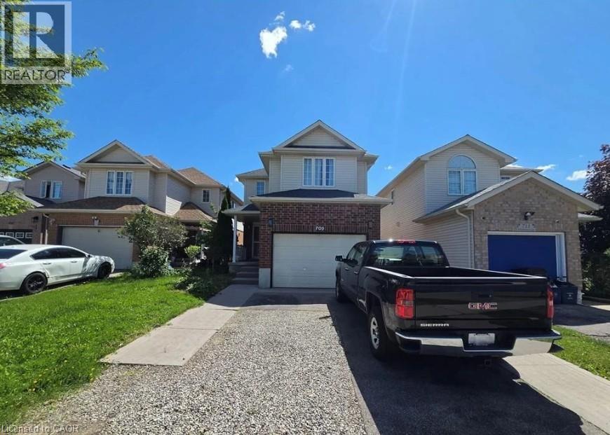 709 WINDFLOWER Crescent, Kitchener, Ontario