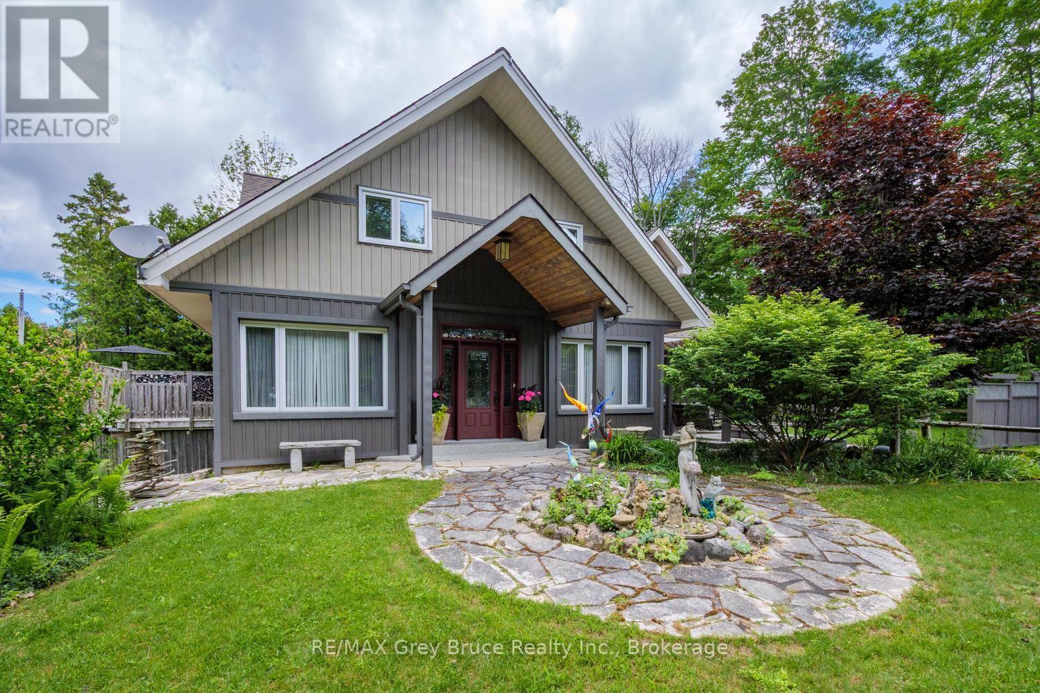 424 Huron Road, South Bruce Peninsula, Ontario  N0H 2T0 - Photo 3 - X13526134