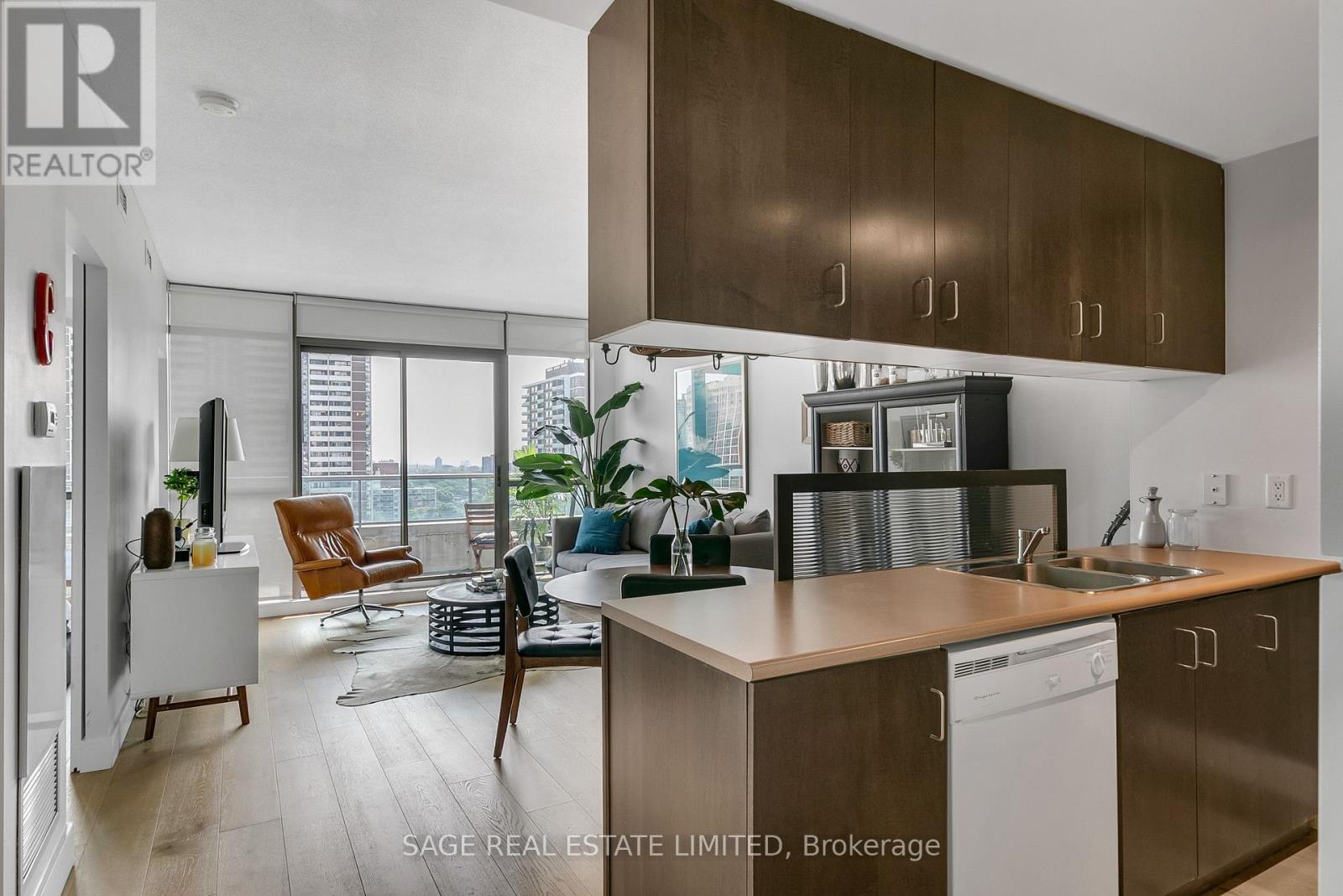 1305 - 285 Mutual Street, Toronto, Ontario  M4Y 3C5 - Photo 12 - C13526084