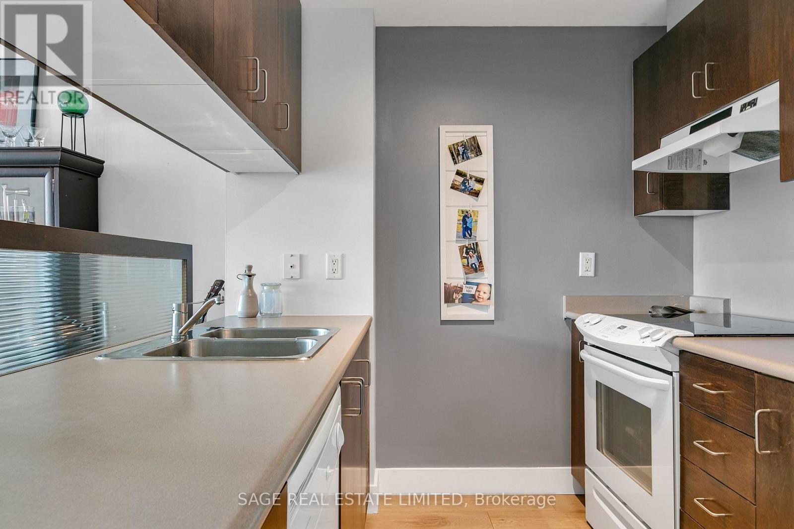 1305 - 285 Mutual Street, Toronto, Ontario  M4Y 3C5 - Photo 14 - C13526084